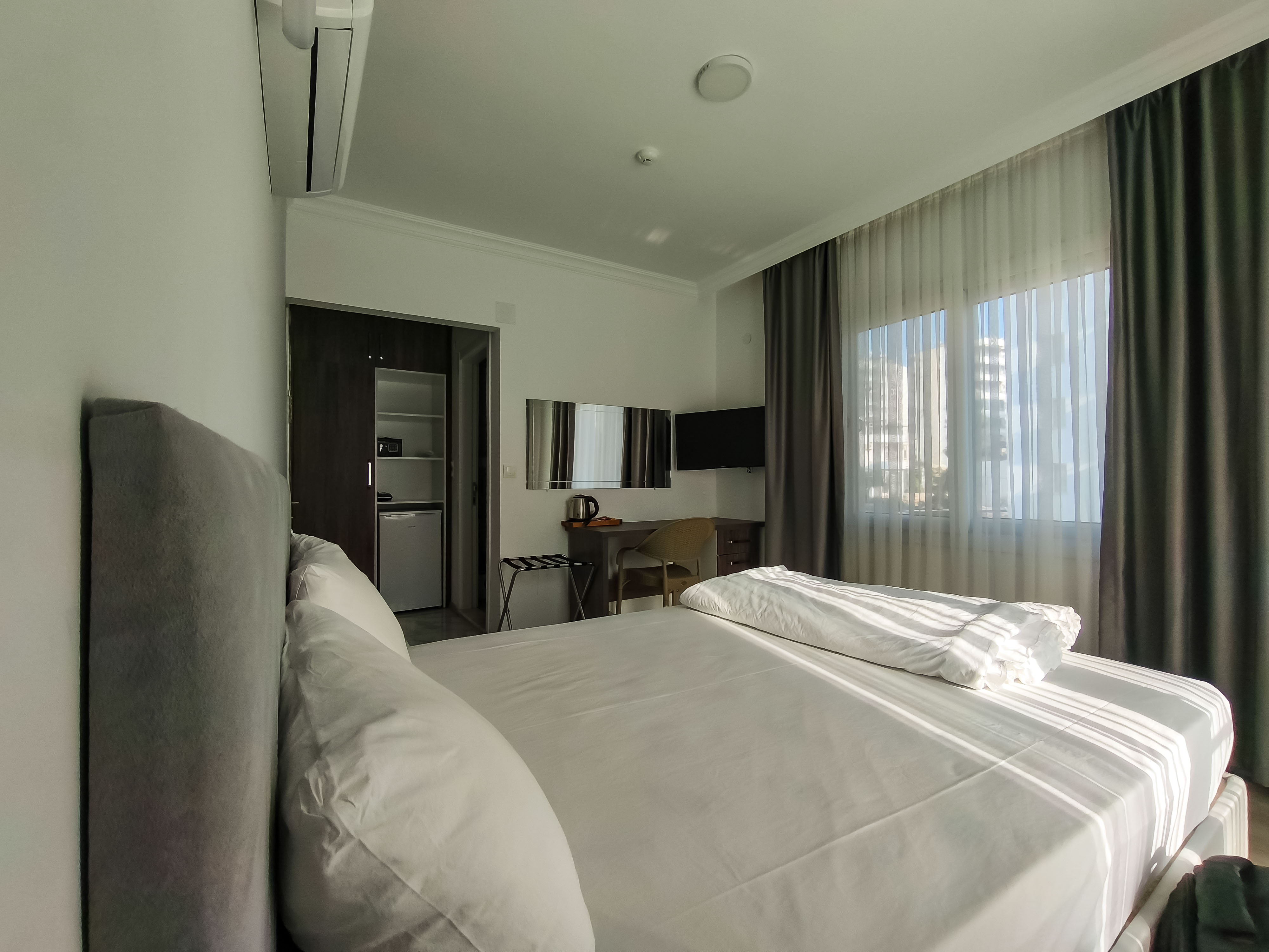 Temiz ve ferah otel odası